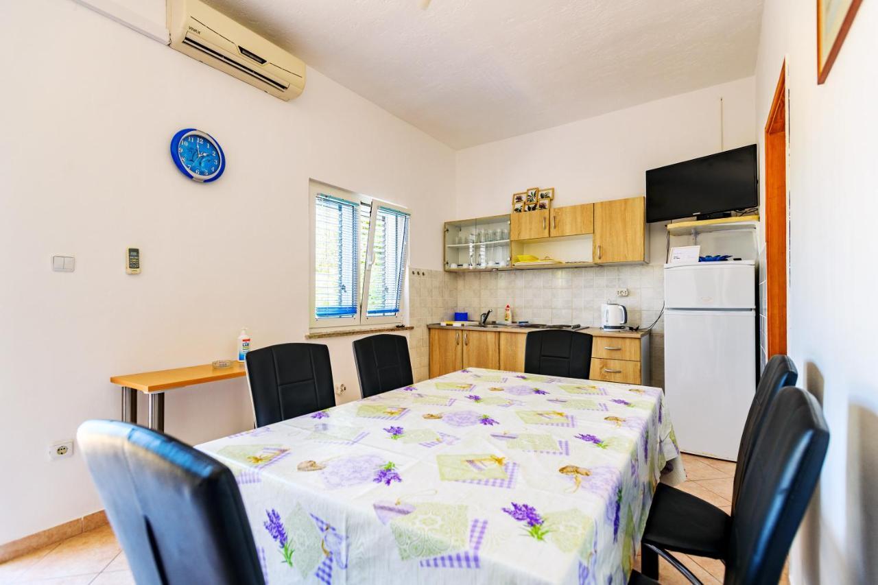 Apartmant Prosika พาก ภายนอก รูปภาพ