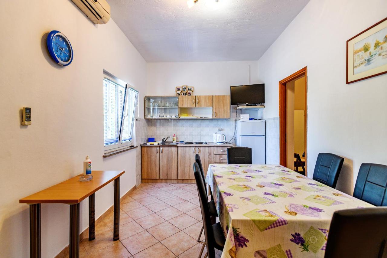 Apartmant Prosika พาก ภายนอก รูปภาพ